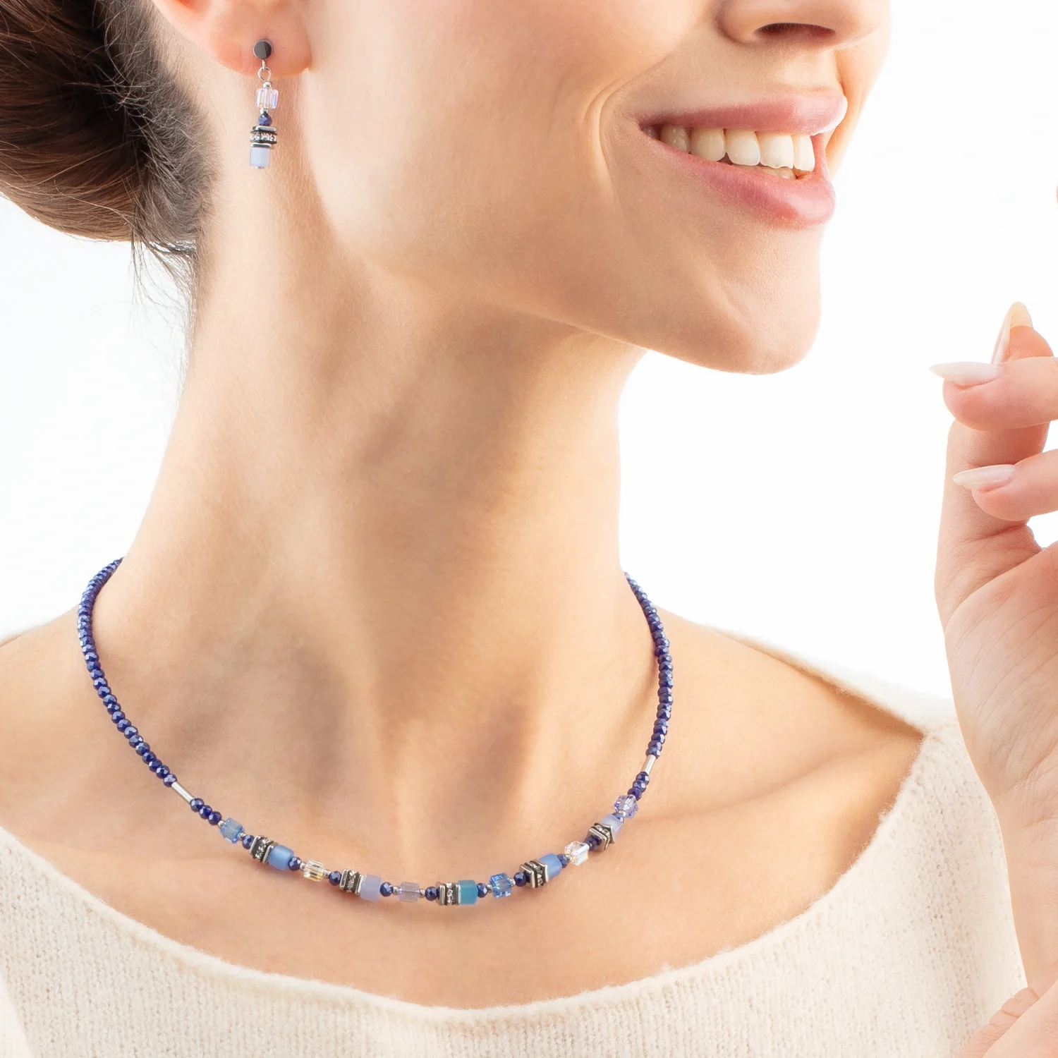 Boucles d'oreilles Mini Cubes bleu - Image 4