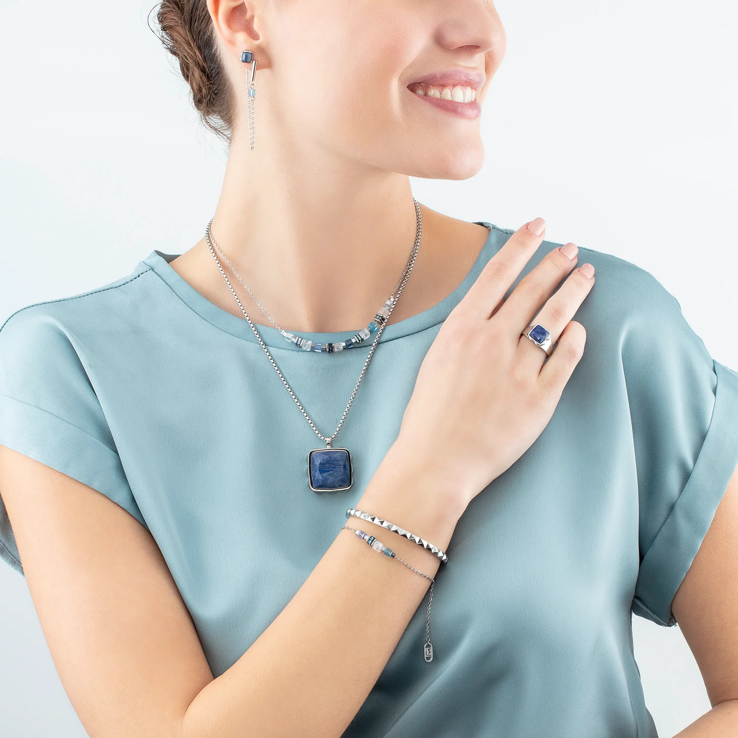 Boucles d'oreilles Mini Cubes & Chain argent-bleu - Image 4
