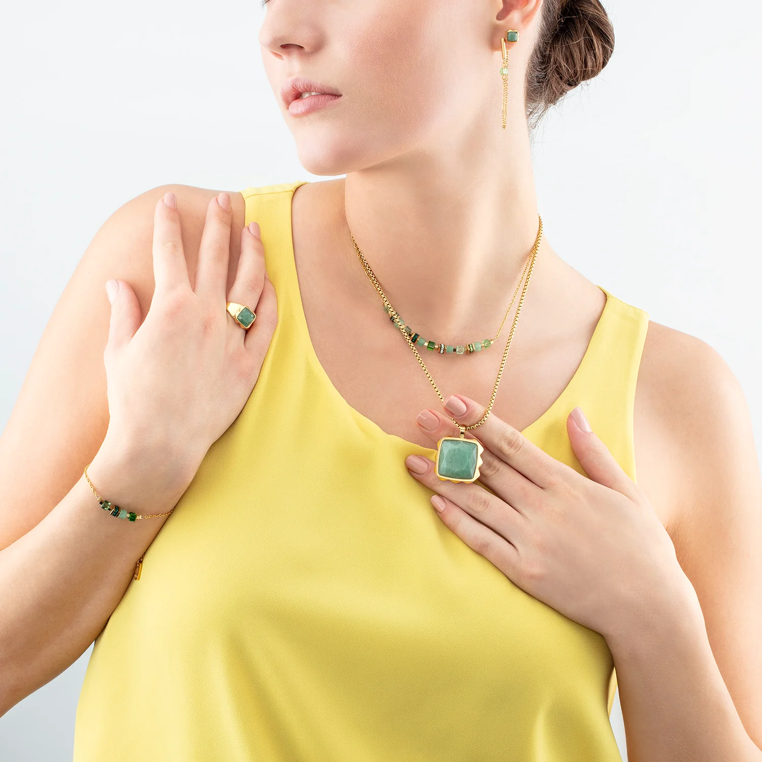 Boucles d'oreilles Mini Cubes & Chain or-vert - Image 4