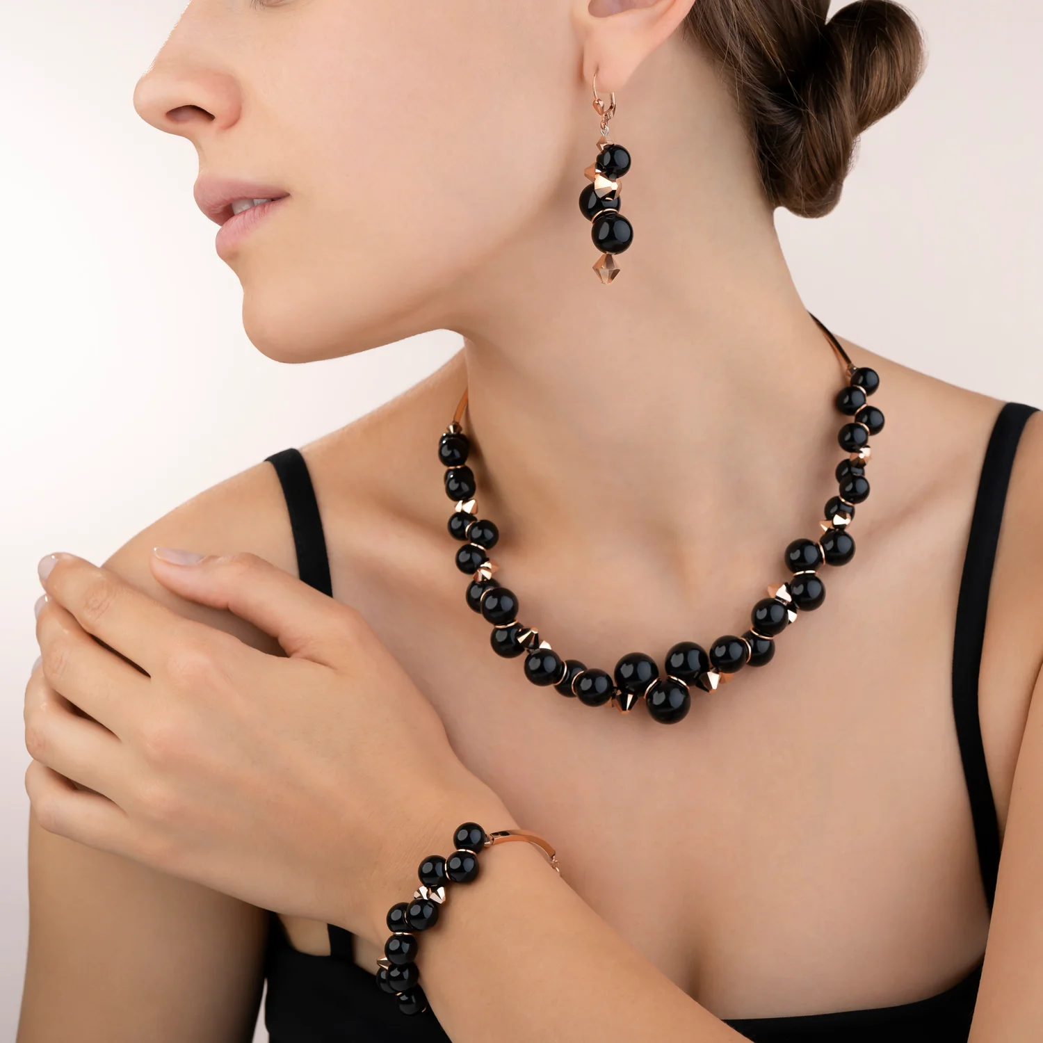 Bracelet verre acrylique noir & Cristaux  or rose - Image 4