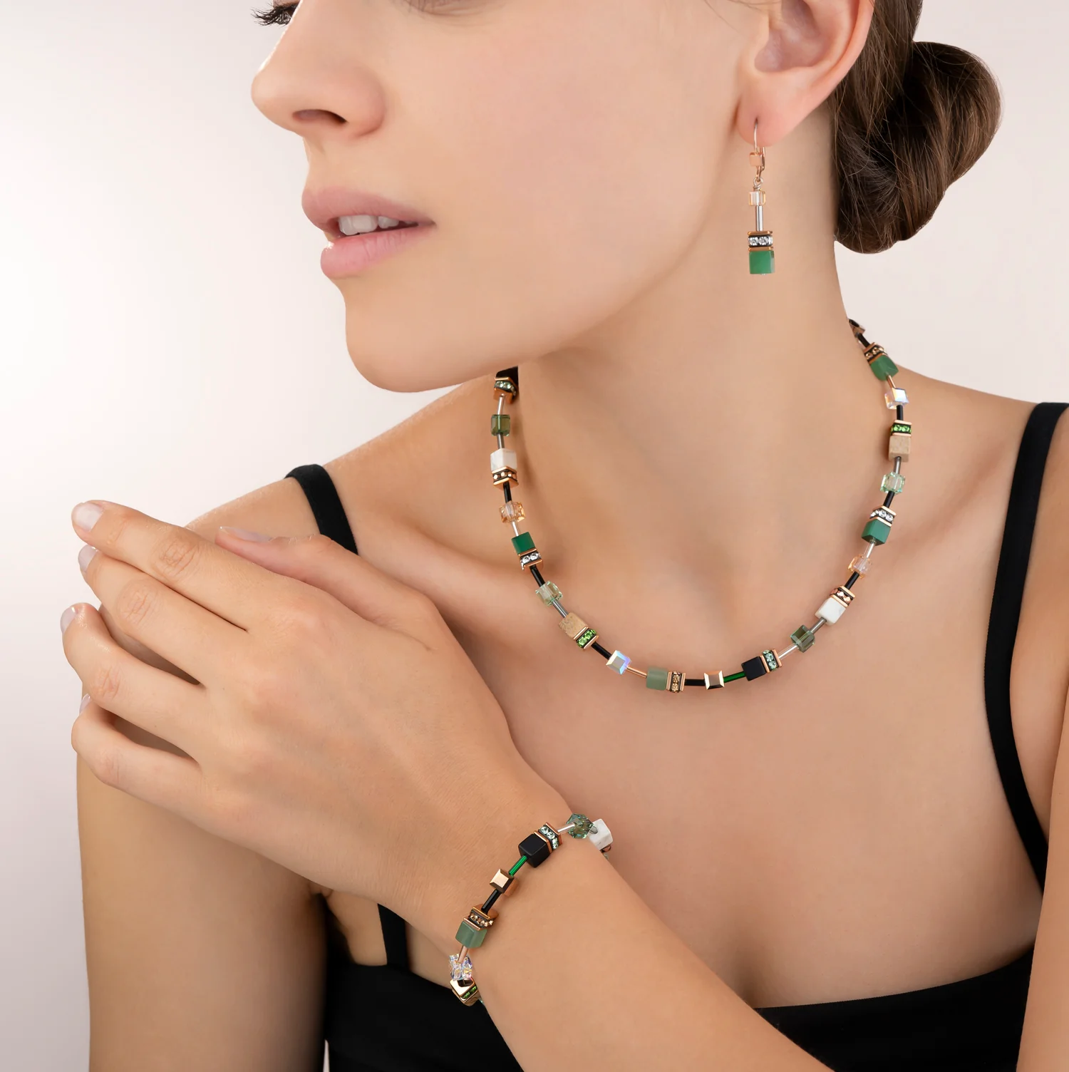 Collier GeoCUBE® Cristaux & pierres précieuses vert-beige - Image 4