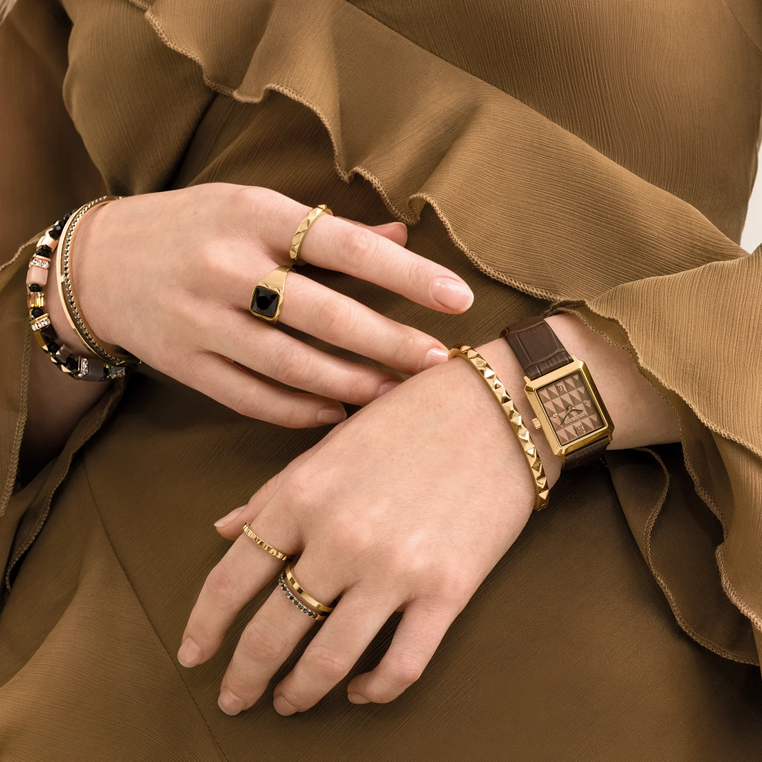 Montre Iconic Spikes bracelet cuir Mocha Mousse Or - Image 4